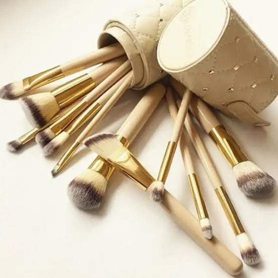 Bh Cosmetics CuP Makeup Brush